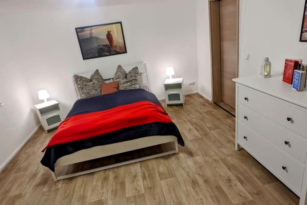 Fewo Im Lehm-Fachwerkhaus Erfurt Mit 3 Einzelnen Schlafzimmern Je Mit Tv Exterior foto